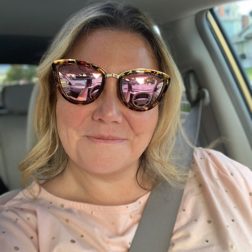 Meet your Posher, Rhiannon